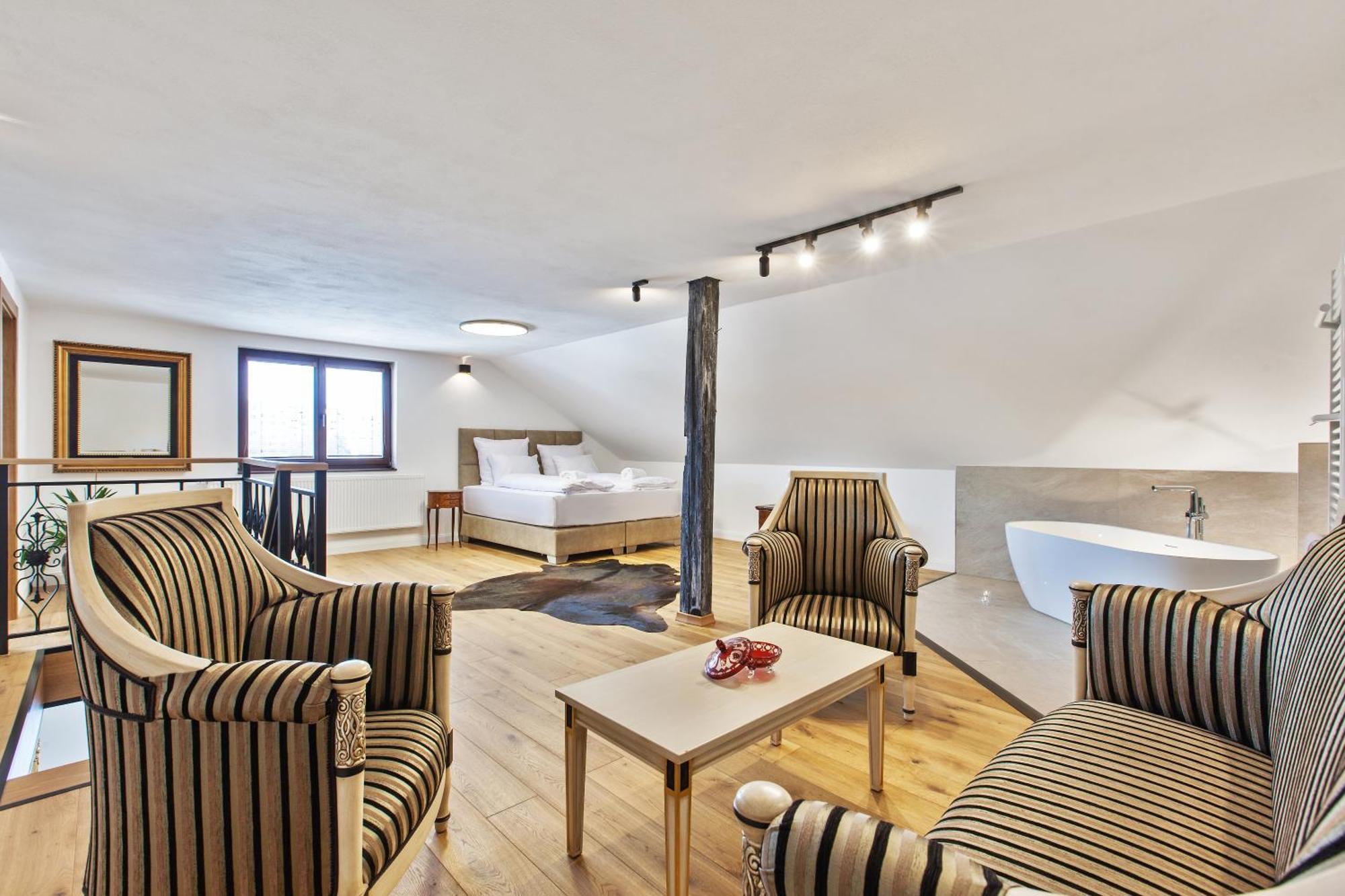 Brezno Central Apartments Екстериор снимка